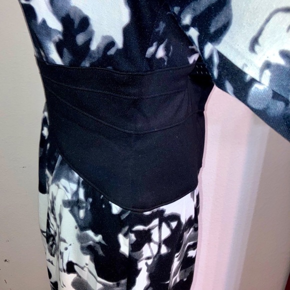 Adrianna Papell from Nordstroms Black&White Midi Dress Form Flattering waist W10 - Picture 4 of 10